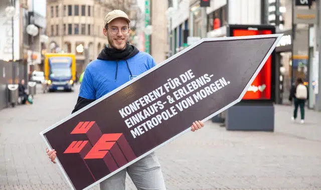 Frank Veedelliebenschild