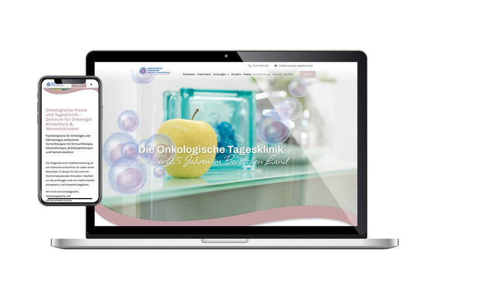Macbook auf dem die Website der Onkologische Tagesklinik geöffnet ist