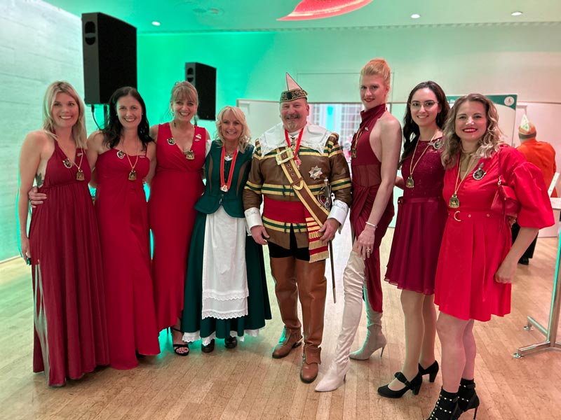 Proklamation Jan von Werth 2023 Gruppenbild mit KölleAlarm Team und Jan und Griet