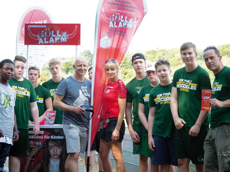 Cologne Crocodiles Gruppenfoto KölleAlarm und Cologne Crocodiles